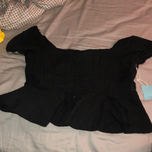 Forever 21 Tops - a black off the shoulder crop top